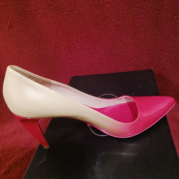 Like NEW PRADA Shoes - ONLY $225! ORIGINALLY $700 - Picture 4 of 15